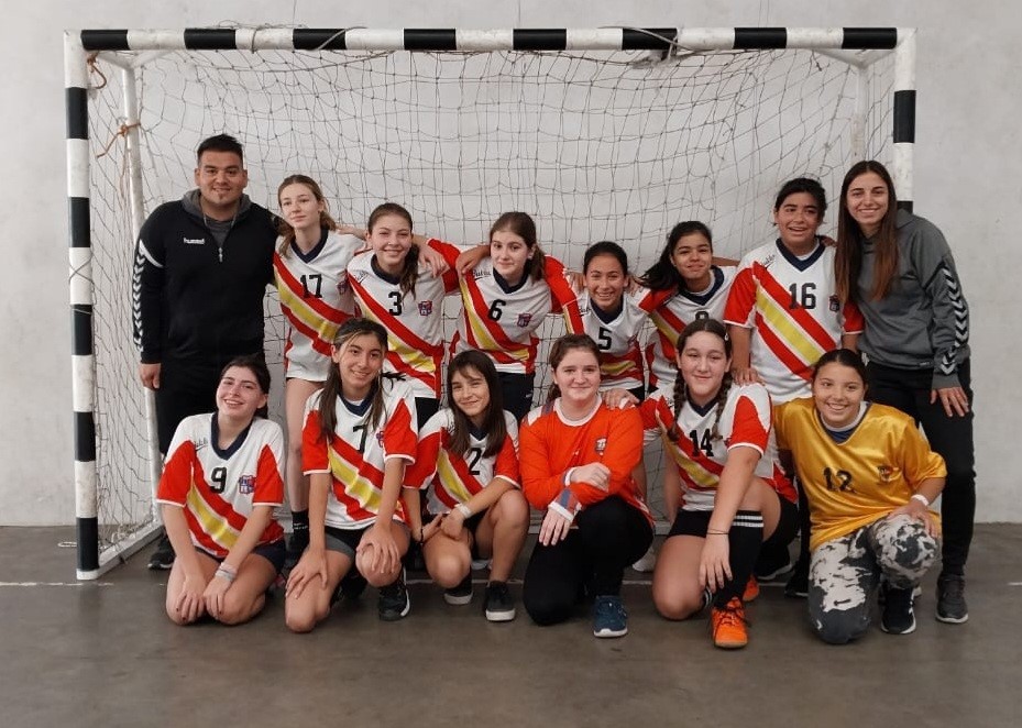 Las chicas de Muni Pilar arrancaron a pura victoria