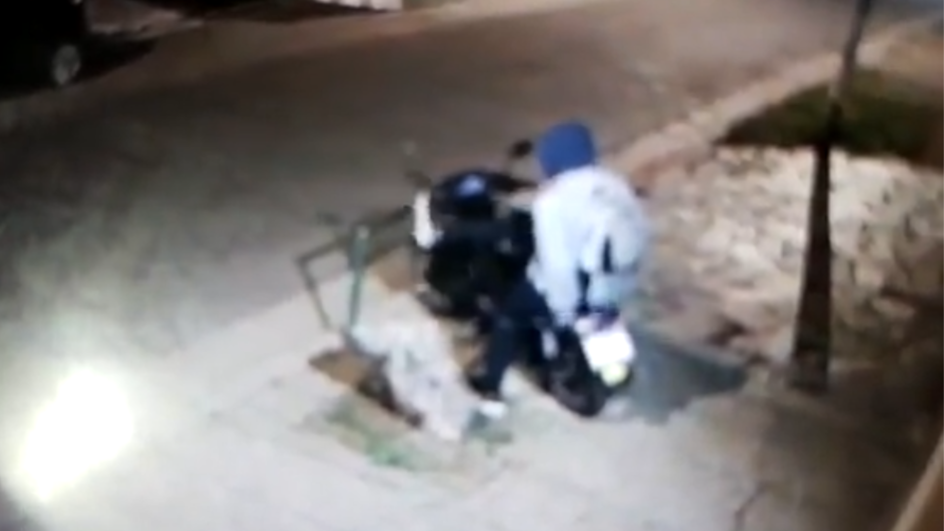 VIDEO: Robo de motocicleta en Pilar