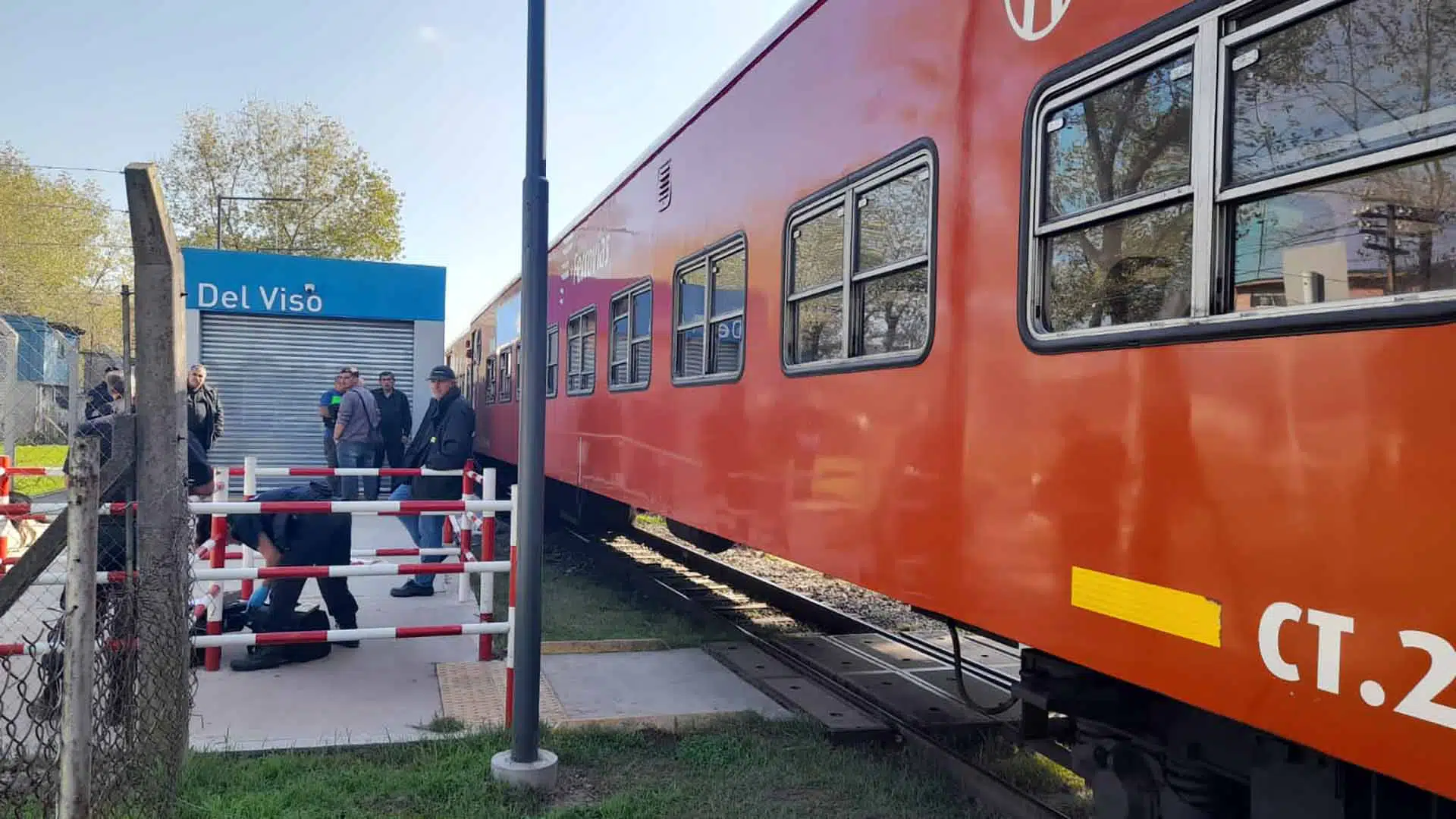 Una pareja de ancianos falleció al ser embestida por el tren en Del Viso
