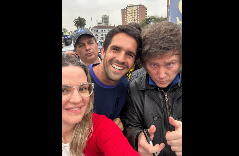 Tito se sumó a la “caravana de la libertad” del candidato Javier Milei