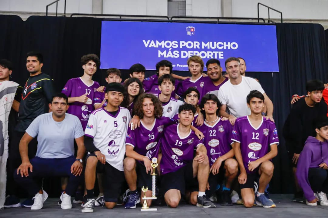 Multitudinario cierre de las Ligas Municipales de Hockey y Vóley