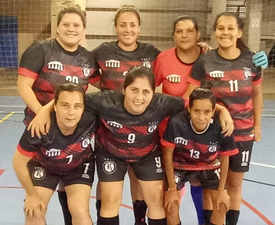Deportivo Katanes no detiene su marcha y extendió la ventaja