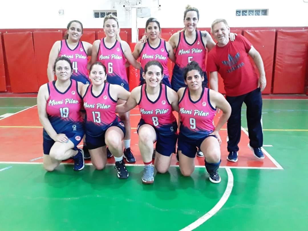 Muni Pilar y Arenal no se sacan ventajas y lideran con solidez