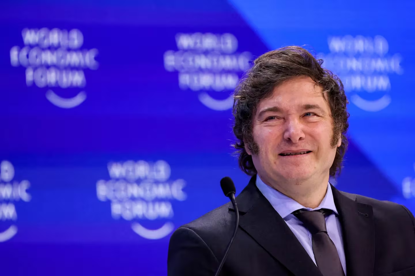 El presidente descartó dolarizar este año: “No dan los tiempos”
