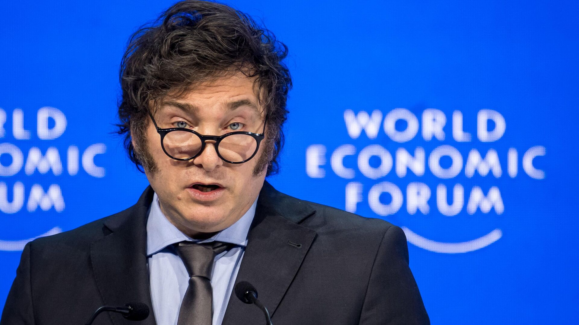 El presidente anunció una asistencia financiera para los padres que no puedan pagar las cuotas escolares