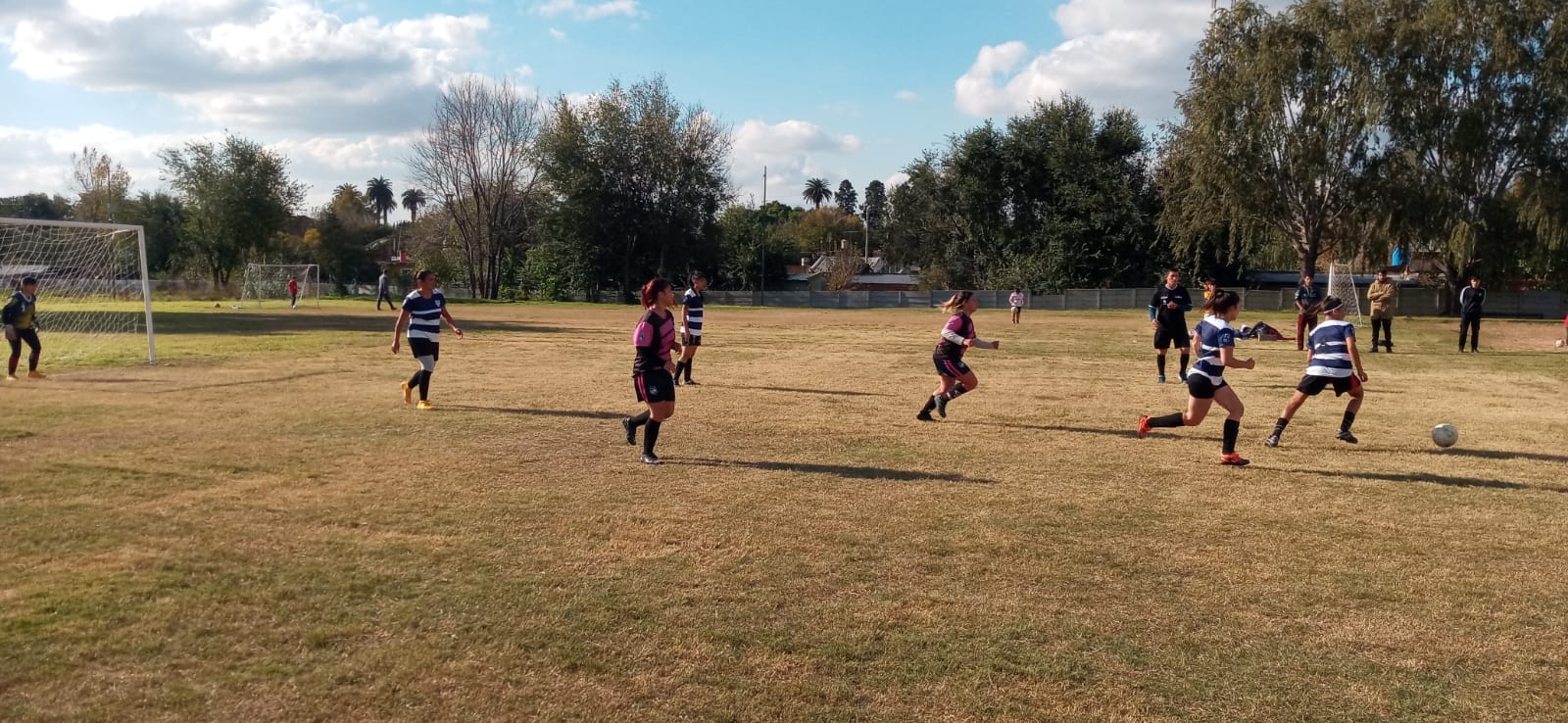 Yungueñito y Pilar City golearon y mandan con puntaje ideal