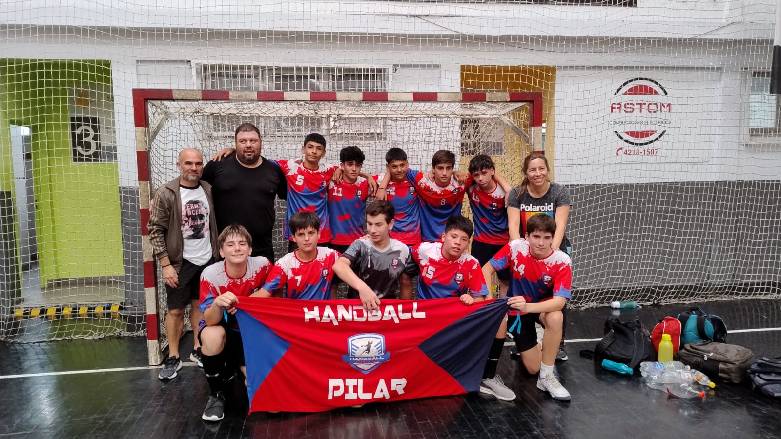 Los Menores de la Escuela Municipal cantaron su doblete en el Promocional