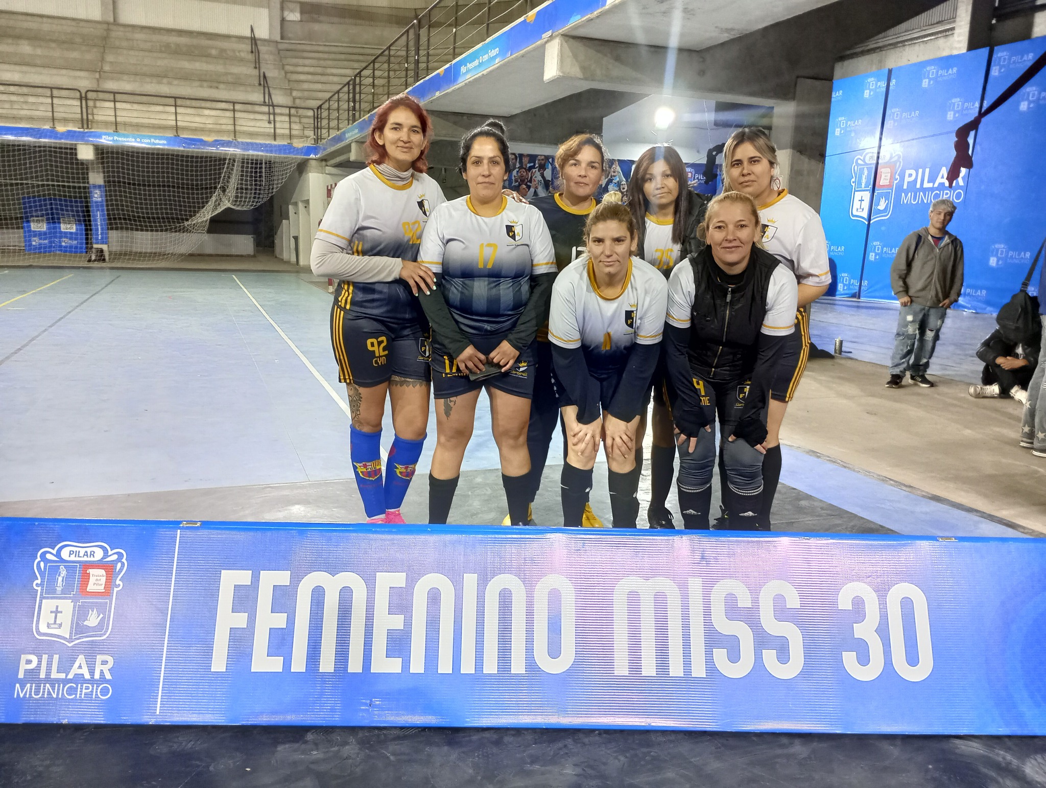 Racing no afloja, ganó un partido bravo y manda con puntaje ideal