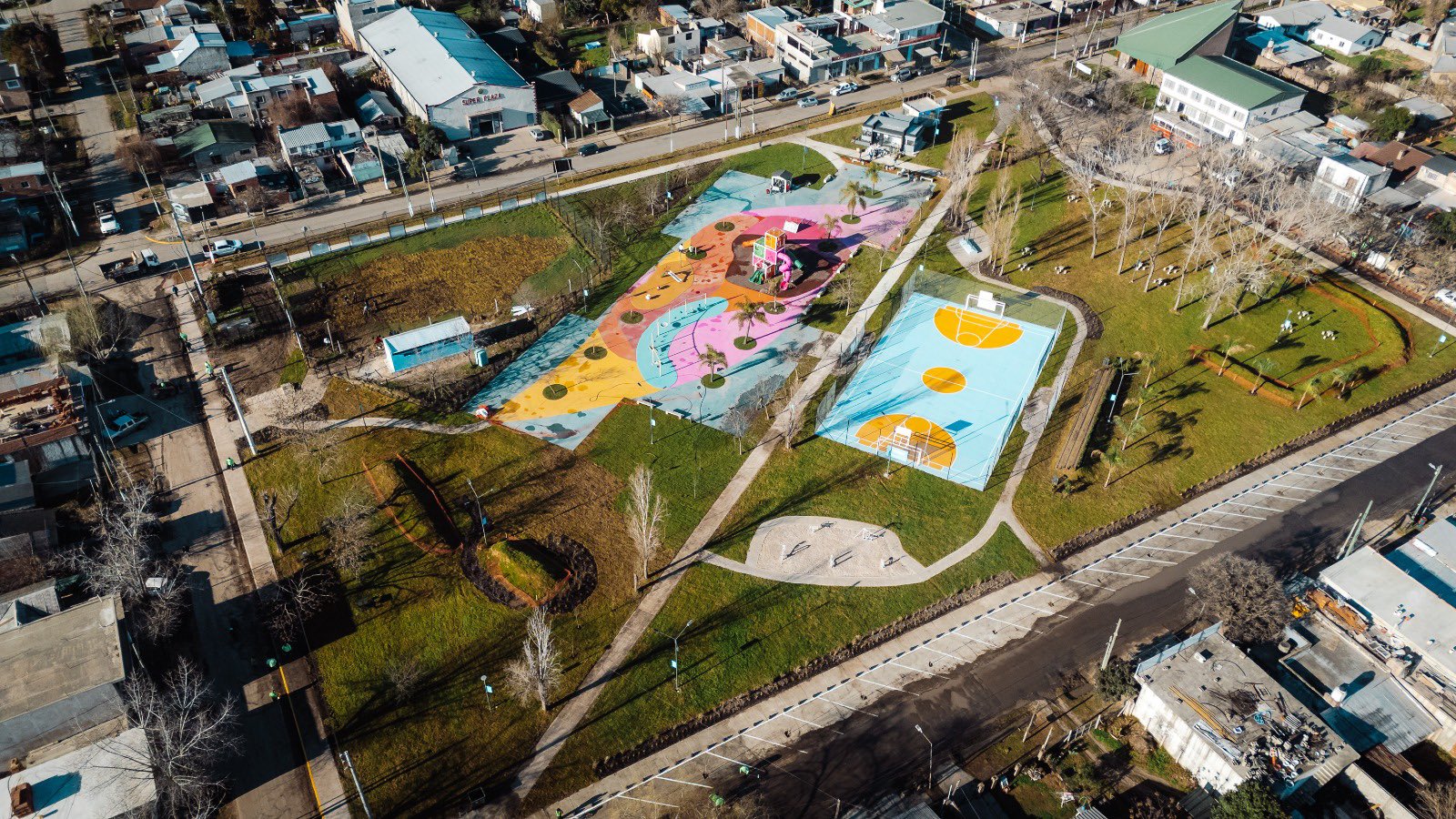 “Vamos a seguir transformando Pilar”: El Municipio presentó la nueva plaza de Peruzzotti