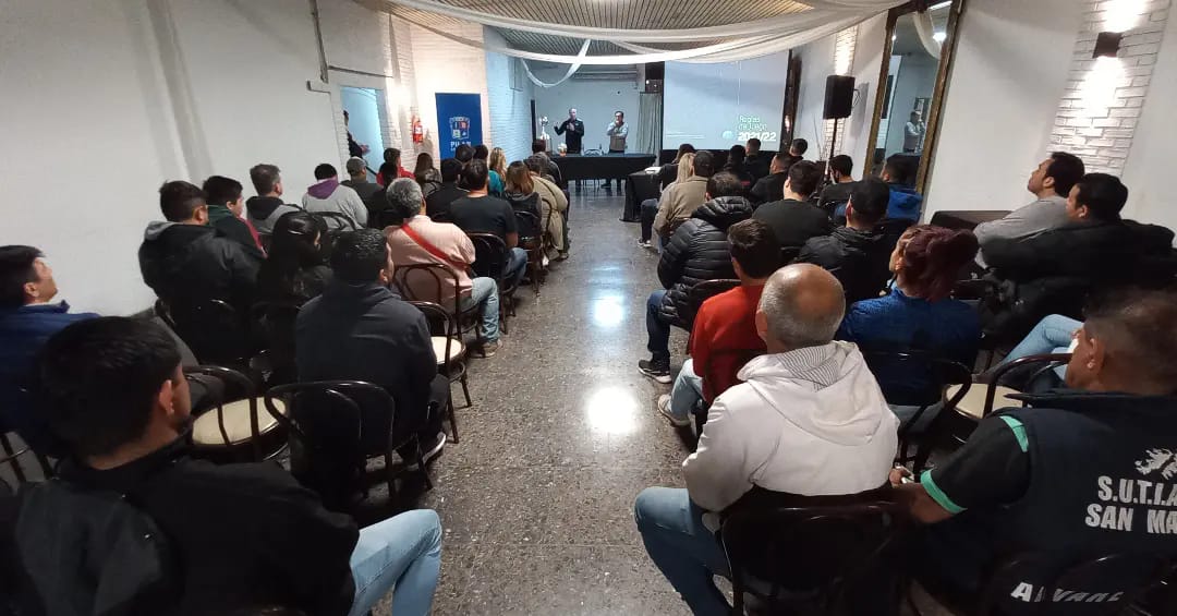 Deportes municipal ya inscribe para un nuevo Curso de Árbitro de Fútbol