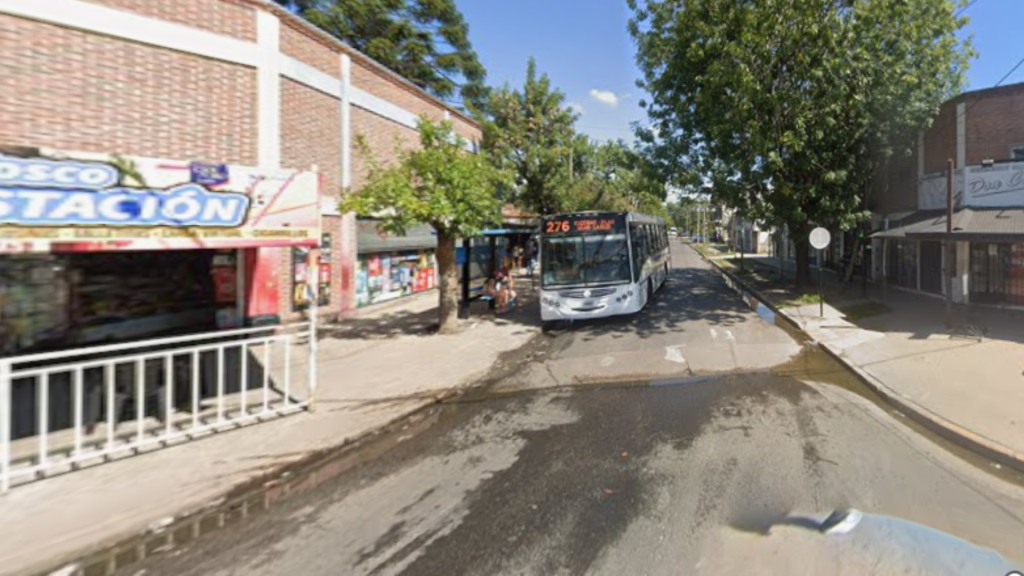 Un colectivo atropelló a un niño de seis años en Villa Rosa