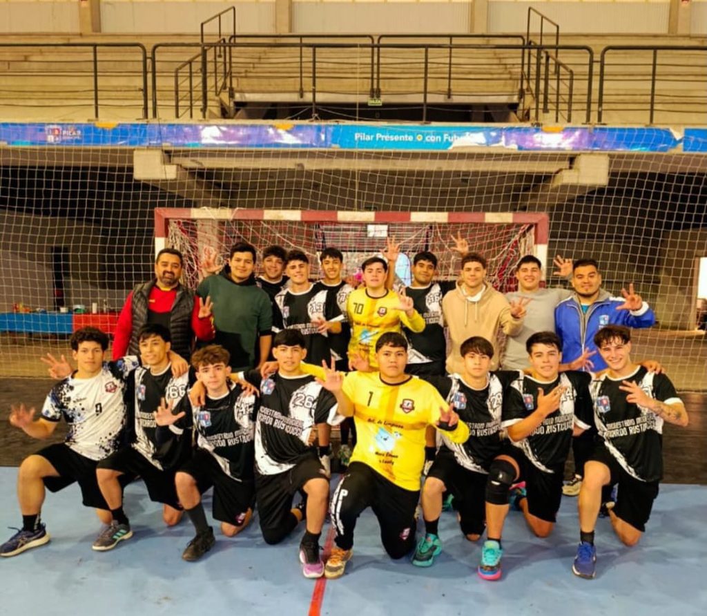 Los Cadetes de muni Pilar se lucieron ante uno de los pesados de la categoría