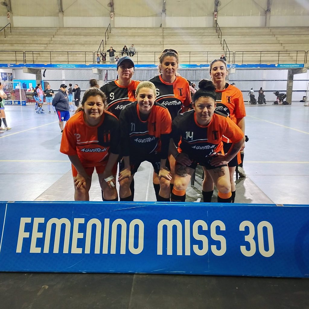 Poli Agustoni sigue firma en la cima tras una fecha a puro gol