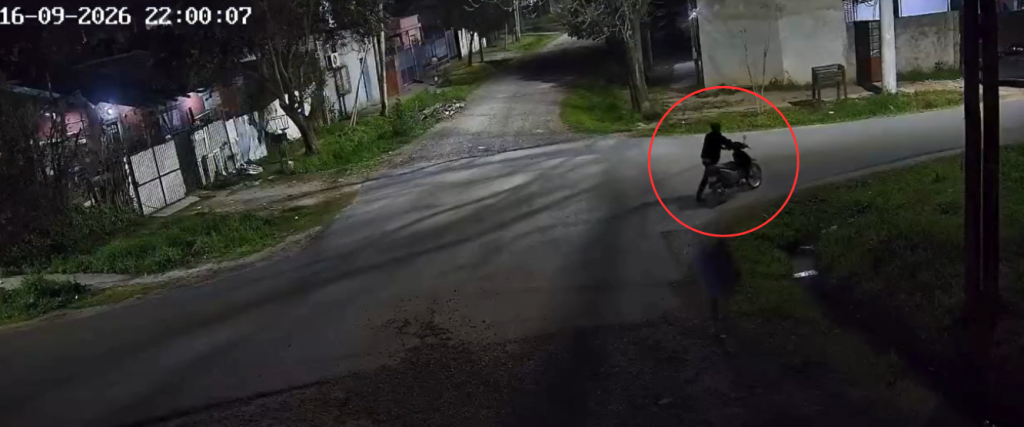 Capturan a un adolescente por robar una motocicleta en Manuel Alberti